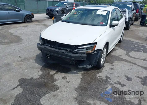 2011 Volkswagen Jetta 2.5L Se z USA, uszkodzony, nr VIN 3VWDX7AJ9BM335056